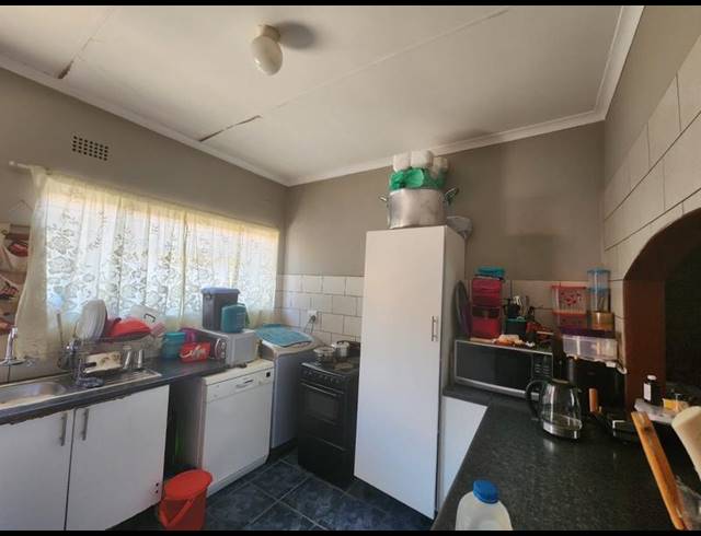 2 BEDROOM TOWNHOUSE FOR SALE IN RANDFONTEIN CENTRAL